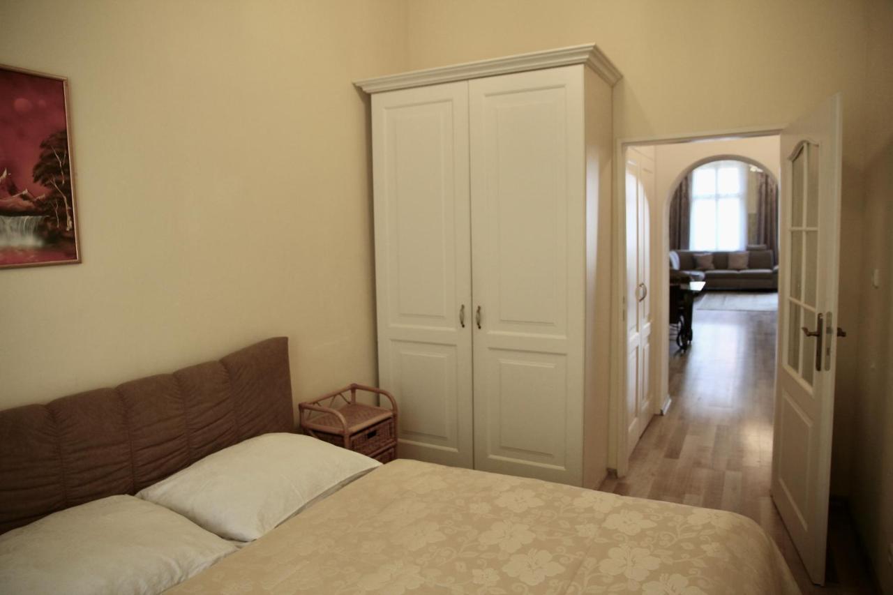 Apartman Sylva Na Stare Louce 42 Karlovy Vary Dış mekan fotoğraf